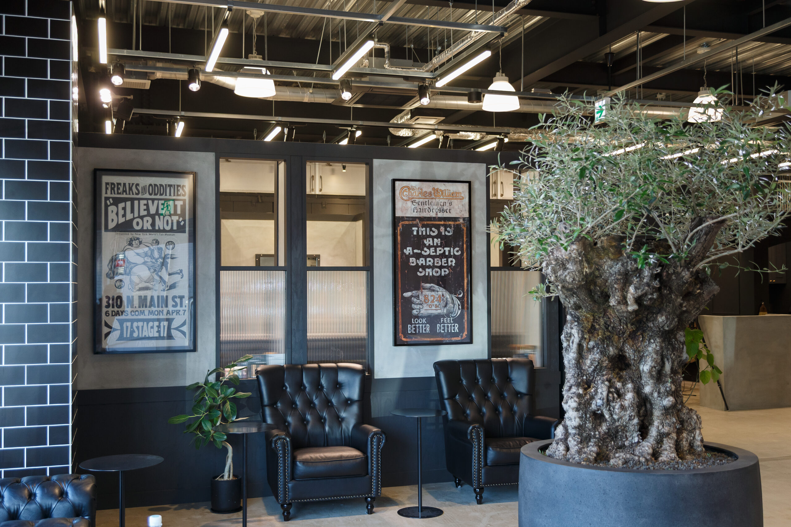 画像：SANKARI  BARBER