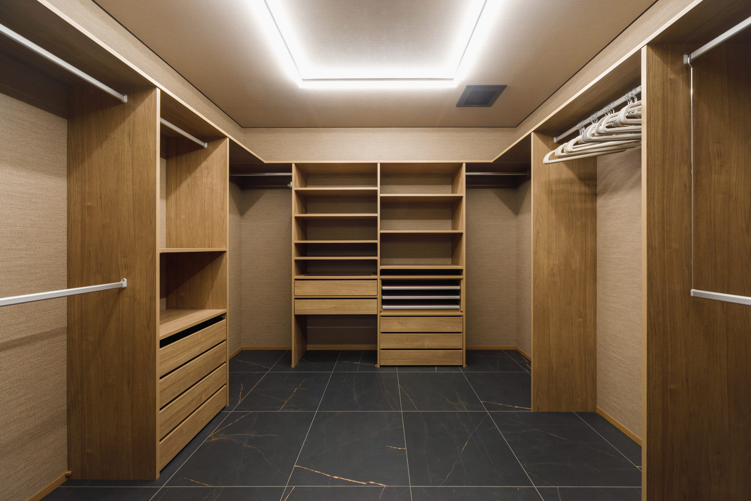 画像：道後の家